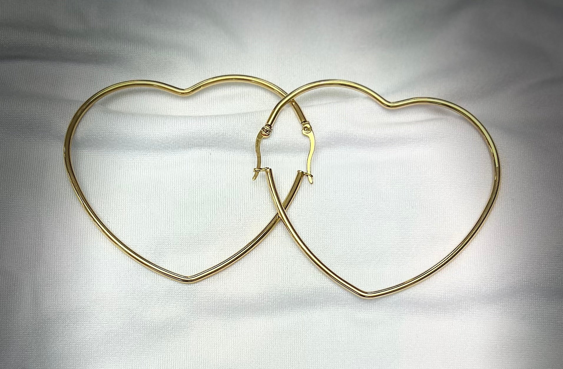 2746 Earrings Gold Corazón