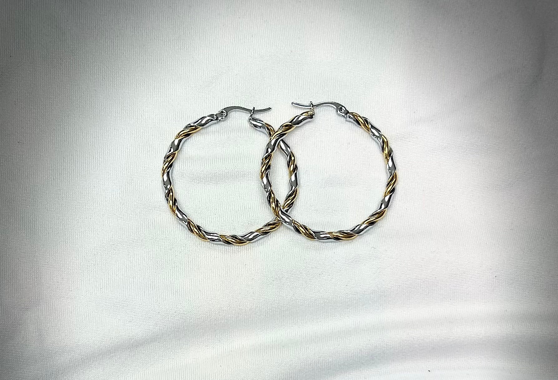 4566 Earrings gold & silver