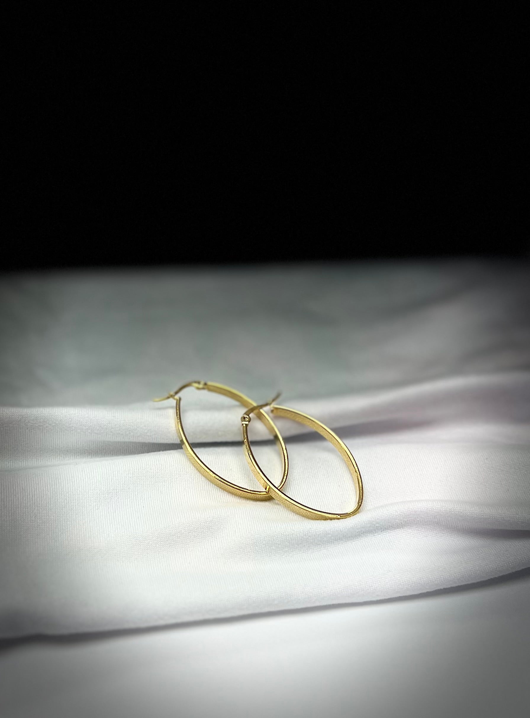 2746 Earrings Gold Ovalado